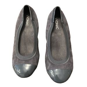 Vionic size 8 Spark Tiegan Grey Slip on Ballet flats
